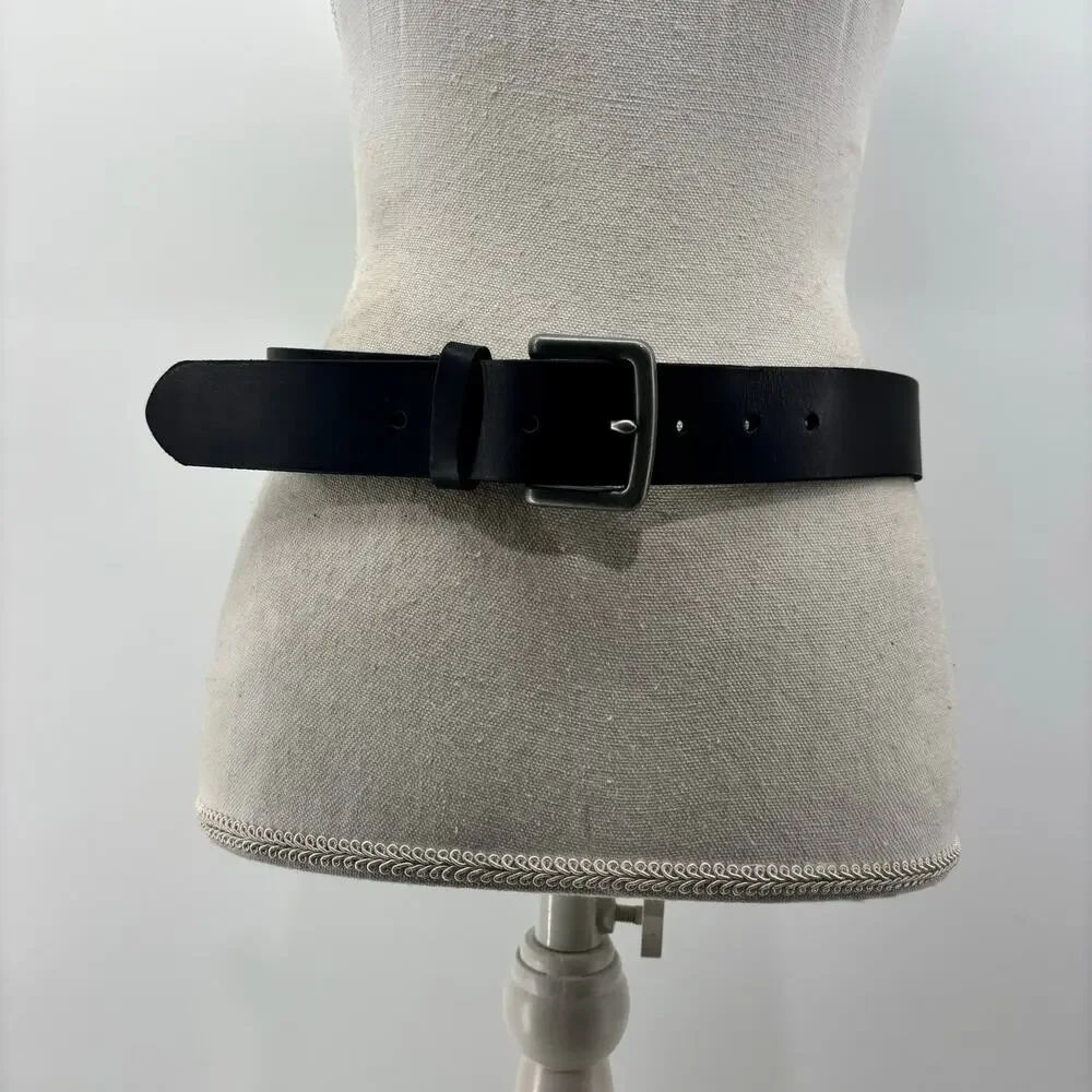 American Eagle Men's Size 30 Black Genuine Leather Casual Belt